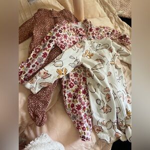Carters newborn 3 set